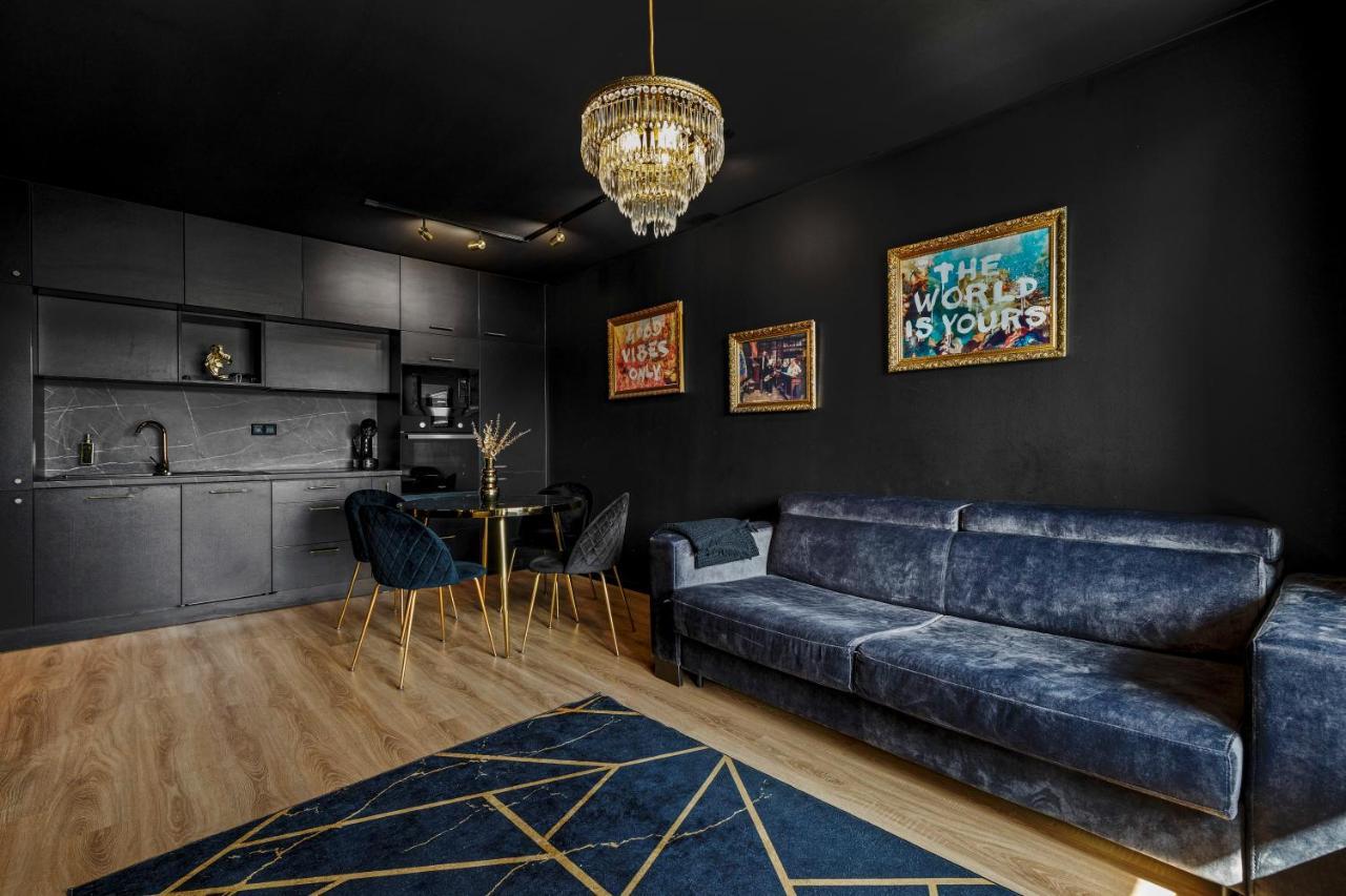 Lam Black - Ac - Balcony Apartment Братислава Екстериор снимка